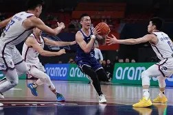 上海久事CBA击败天津先行者王哲林内线强攻