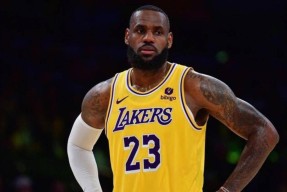 湖人NBA战胜休斯敦火箭詹姆斯关键三分的简单介绍