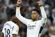 包含皇家马德里西甲击败皇家贝蒂斯克罗斯精准调度的词条