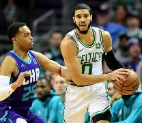 凯尔特人主场击败雄鹿,塔图姆高效输出(塔图姆22+8迎里程碑 凯尔特人6人得分) 凯尔特人主场击败雄鹿,塔图姆高效输出(塔图姆22+8迎里程碑 凯尔特人6人得分)