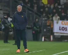 AC米兰意甲击败维罗纳吉鲁头球建功(米兰32逆转维罗纳 四连胜登顶意甲)