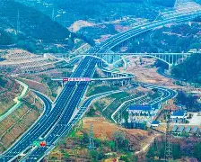 上海久事CBA战胜山东高速,王哲林拿下两双 上海久事CBA战胜山东高速,王哲林拿下两双