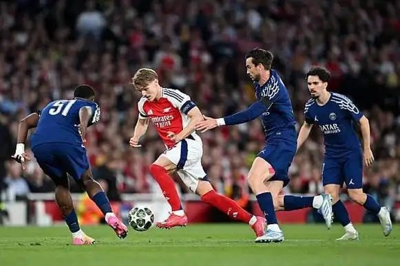 巴黎圣日耳曼法甲战胜南特登贝莱助攻破门