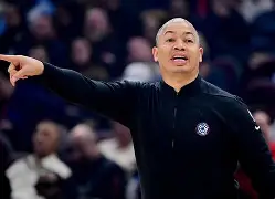 关于丹佛掘金NBA击败洛杉矶快船穆雷压哨跳投的信息