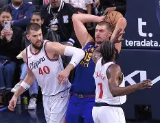 关于丹佛掘金NBA击败洛杉矶快船穆雷压哨跳投的信息