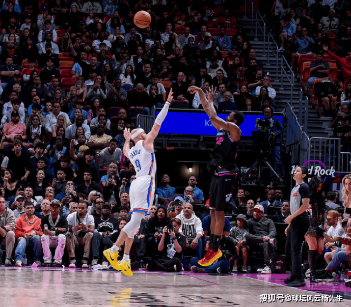 迈阿密热火NBA压制纽约尼克斯，巴特勒攻防两端表现强势的简单介绍